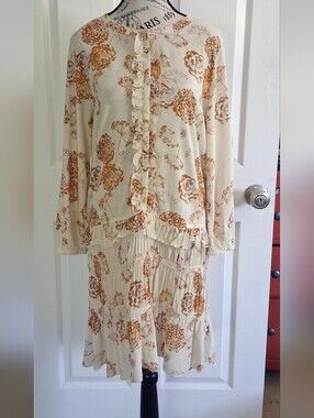 Hinge Nordstrom Cream Floral Ruffle Boho Tiered Midi Dress Medium